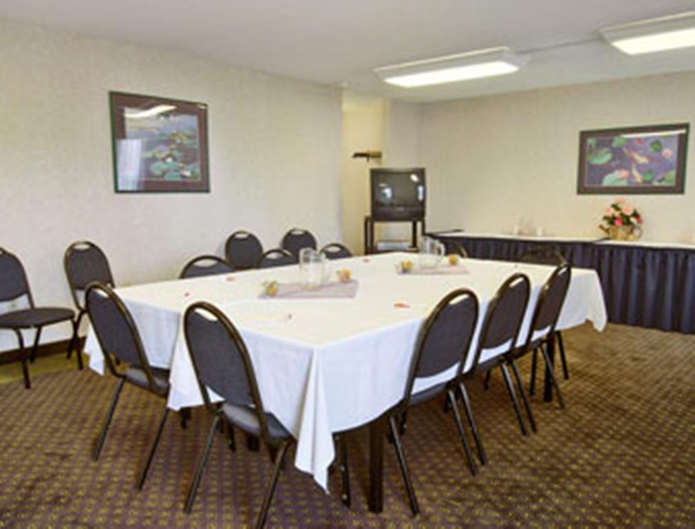 Perryville Hotel Udogodnienia zdjęcie